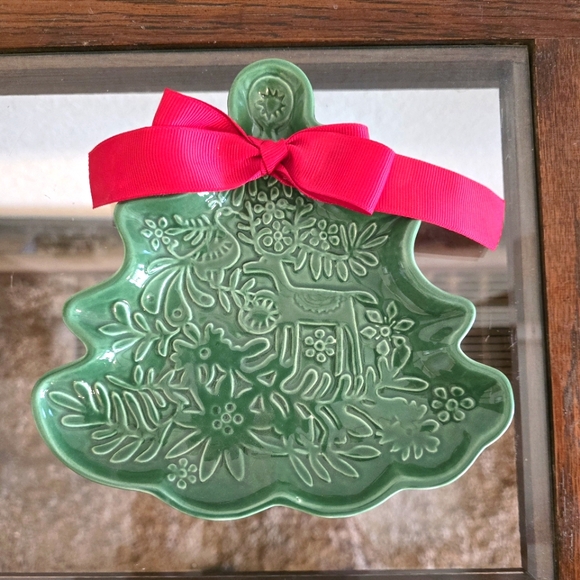 New Hallmark Christmas Tree Serving/Candy Dish - Picture 1 of 5